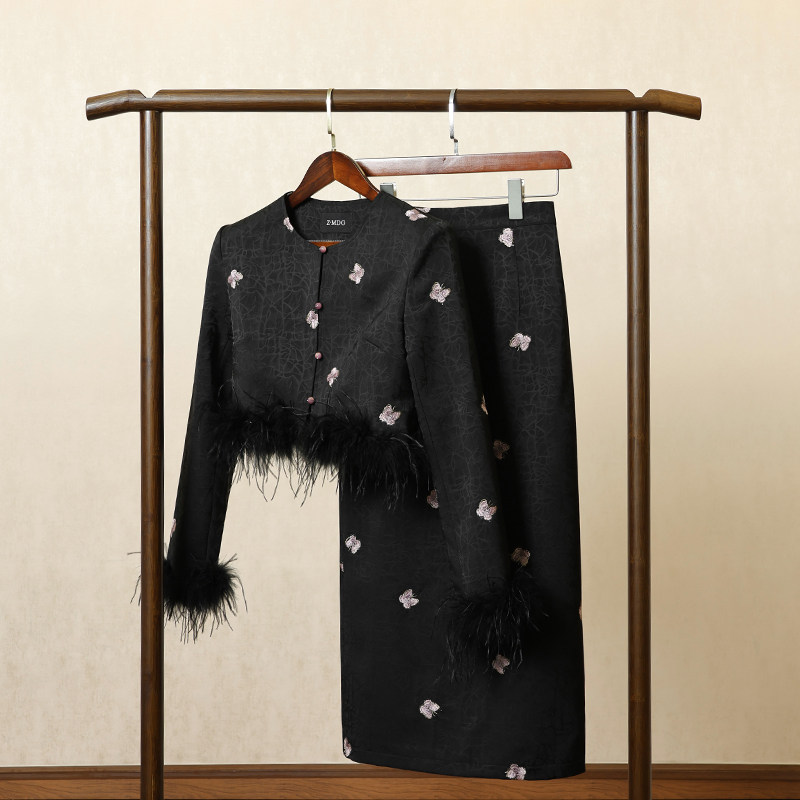 黑色复古毛毛拼接套装女2025秋季新款重工蝴蝶刺绣外套裙子两件套