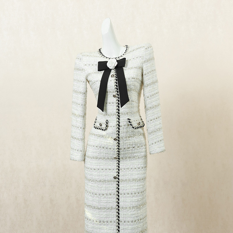 白色复古小香风连衣裙女秋季长裙蝴蝶结设计感御姐风高端礼服裙子