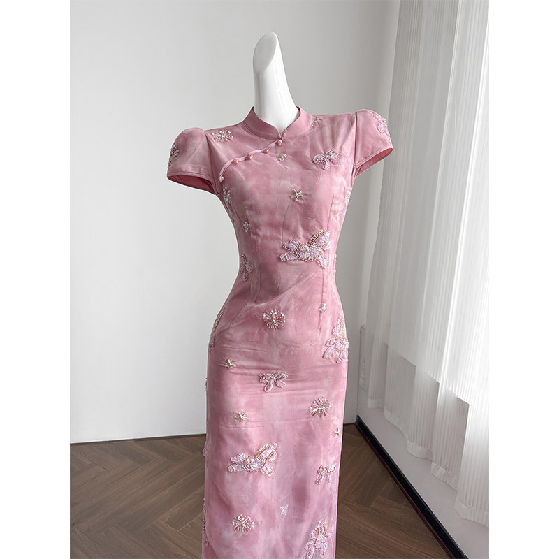 粉色新中式国风改良旗袍连衣裙女早春长裙串珠绣设计高端礼服裙子
