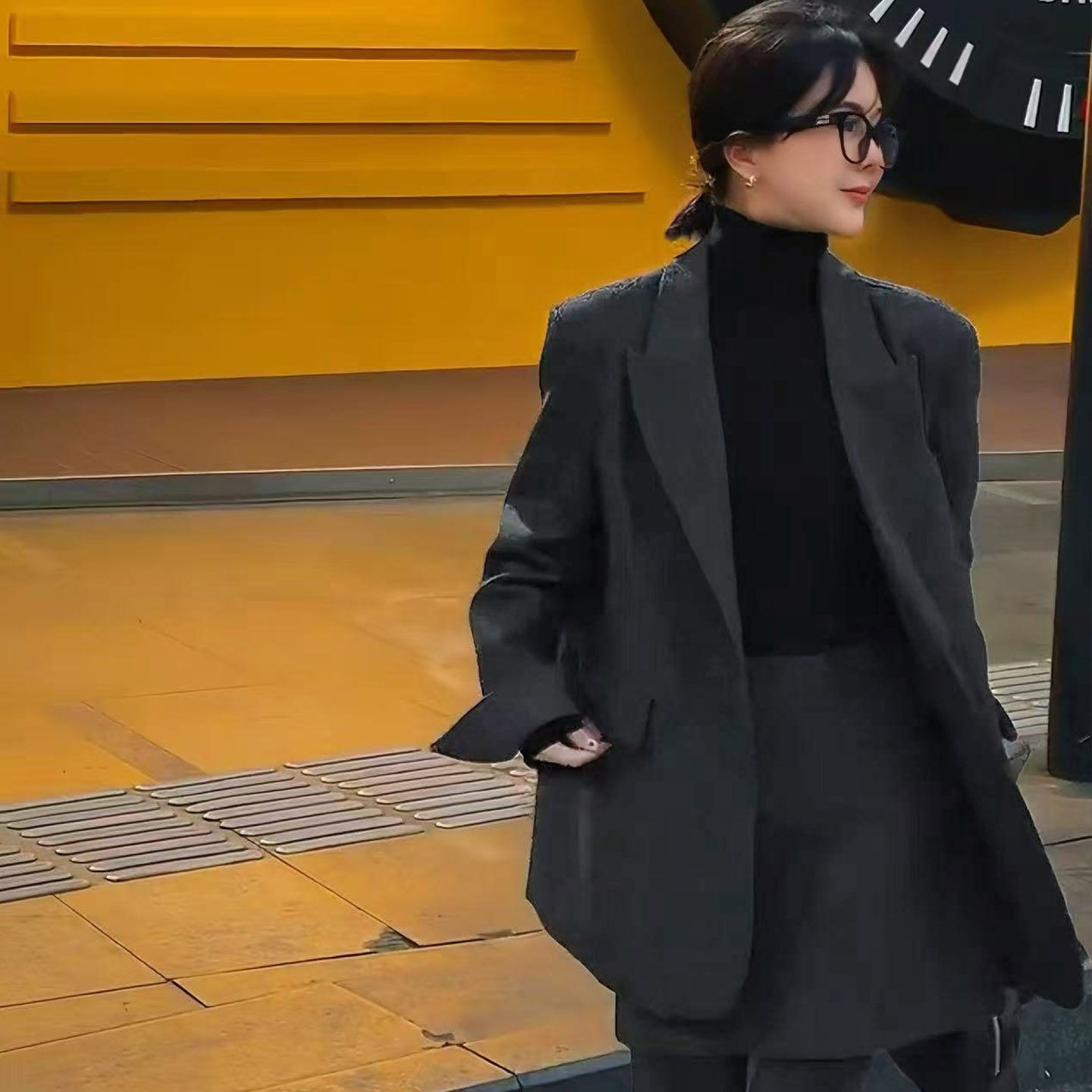 鹅绒加厚保暖气质毛呢西装外套2026春新款休闲宽松名媛风羊绒大衣