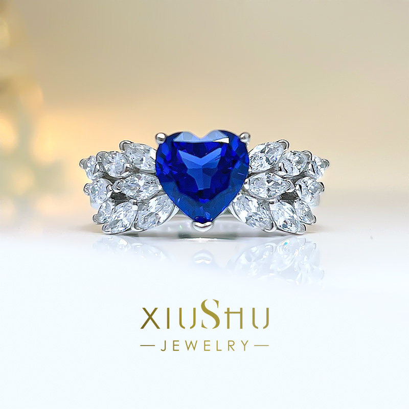 名媛轻奢矢车菊蓝宝色戒指女爱心形小众设计师925纯银镶嵌高碳钻