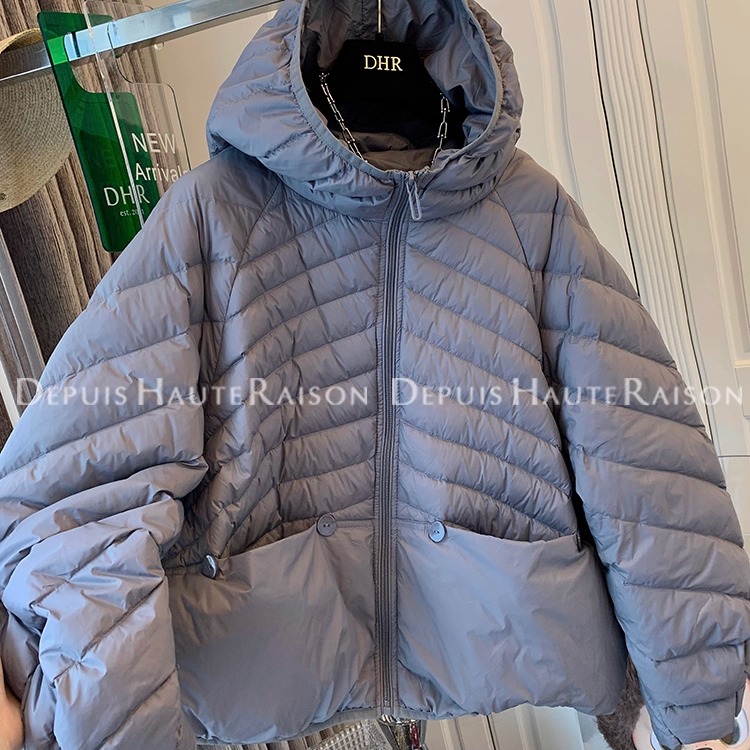 DHR洋气廓形连帽轻薄排骨羽绒服