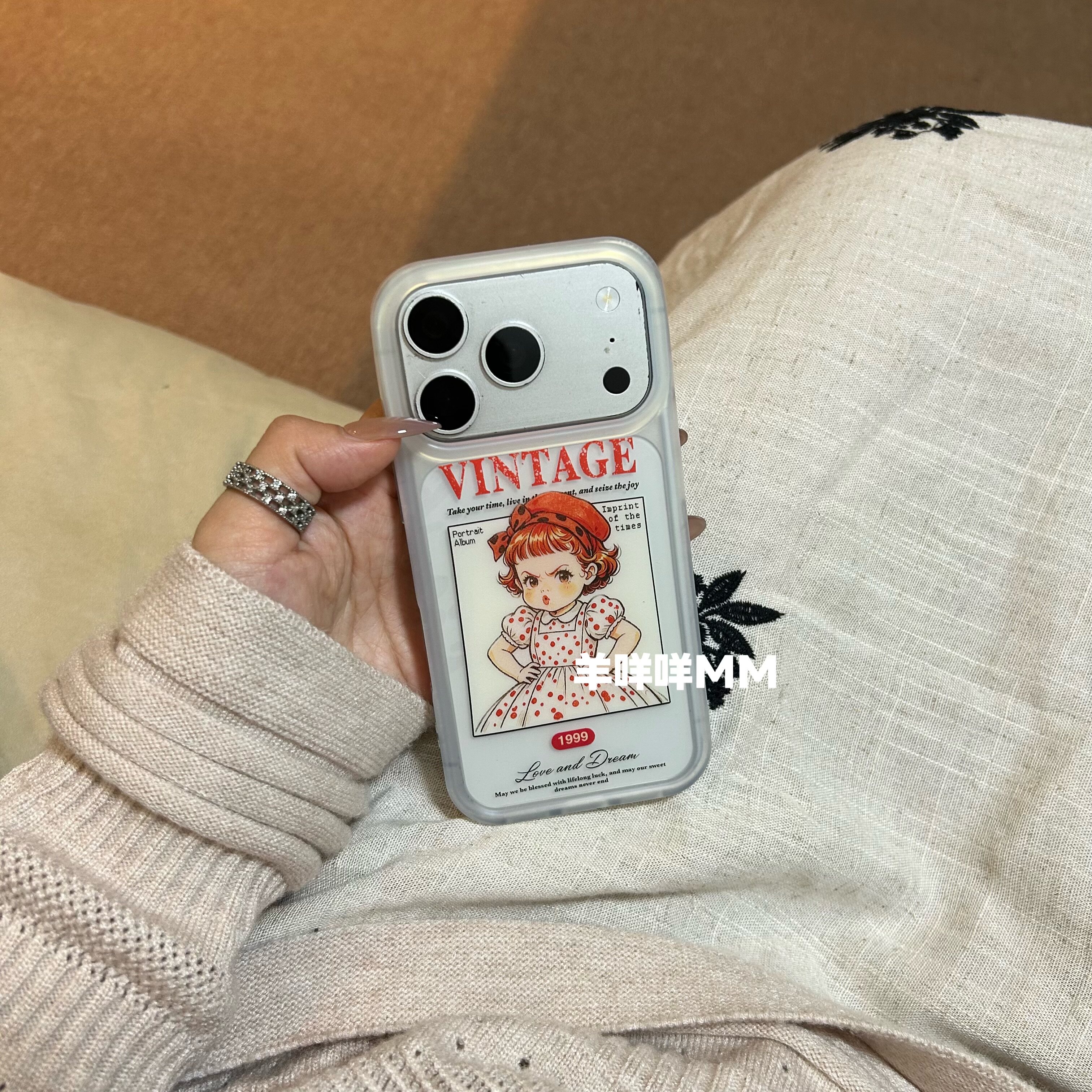 羊咩咩MM韩系ins肤感苹果17ProMax复古生气女孩手机壳适用iPhone17Pro半透磨砂16可爱氛围感15/17软保护套