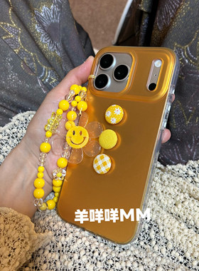 羊咩咩MM韩系笑脸ins立体纽扣带链条17ProMax适用17Pro防摔手机壳iPhone13/14女苹果16小众15保护套