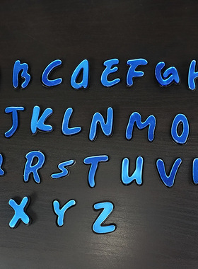 胸针扣针胸牌26个英文字母蓝色字母别针亚克力数字英文名字扣针
