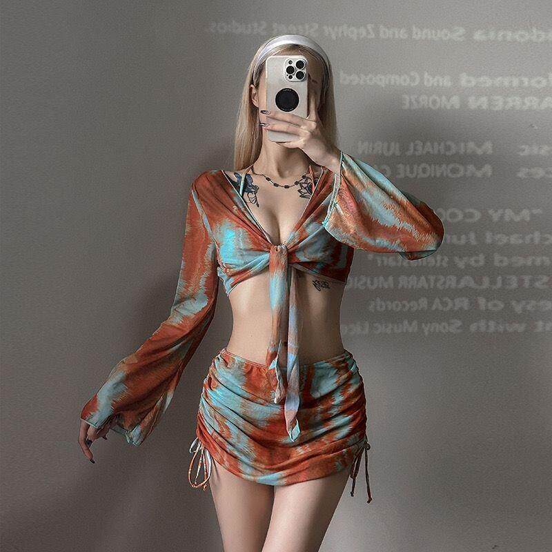 2026复古比基尼带罩衫小胸聚拢公主拍照长袖温泉度假泳衣女