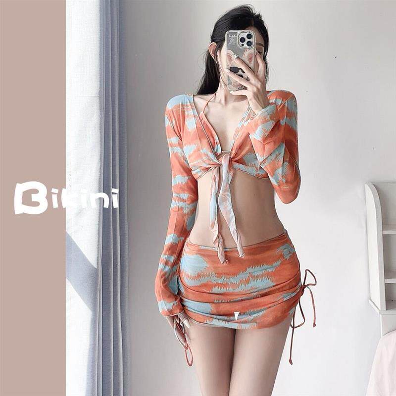 2026新款复古比基尼带罩衫小胸聚拢公主拍照长袖温泉度假泳衣