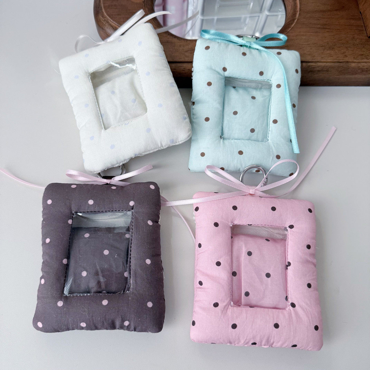 可爱波点布艺枕头卡套三寸拍立得追星小卡展示收纳钥匙扣挂饰挂件