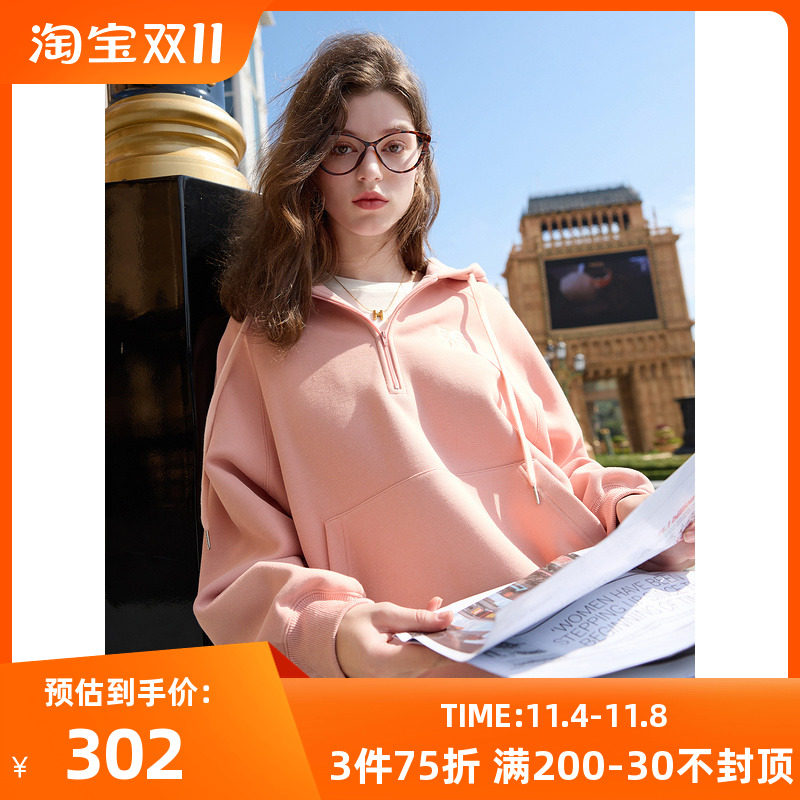 三彩女装2023冬季新款休闲连帽字母刺绣加绒卫衣套头衫宽松休闲女怎么看?