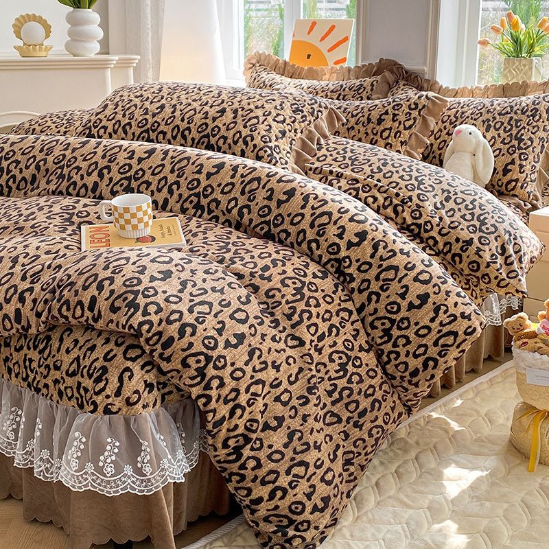 ABS加厚牛奶绒床盖款花边床上四件套冬季加绒被套夹棉保暖豹纹