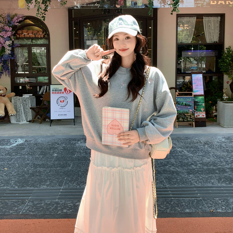 藏青色绣花钉珠卫衣半身裙两件套2026秋季新款182-8665-P145-K218,女装卫衣/绒衫,帛香坊