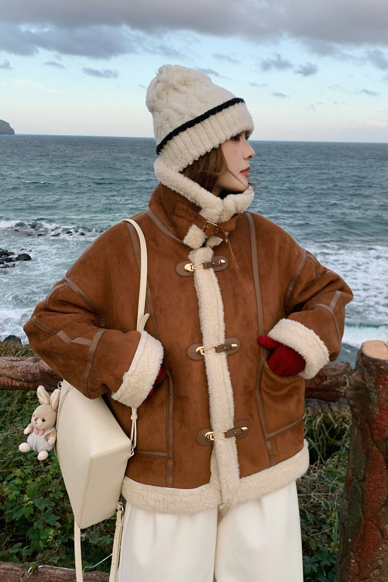 高转化数据25现货门襟皮袢金属扣袢皮毛一体182-8589P195K288,女装皮草,帛香坊