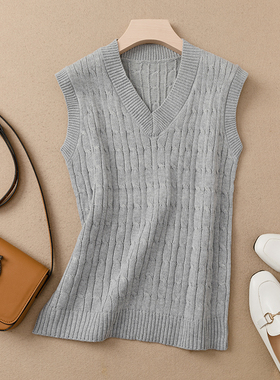 灰色鸡心领针织马甲女毛背心纯棉麻花V领复古宽松套头打底针织衫