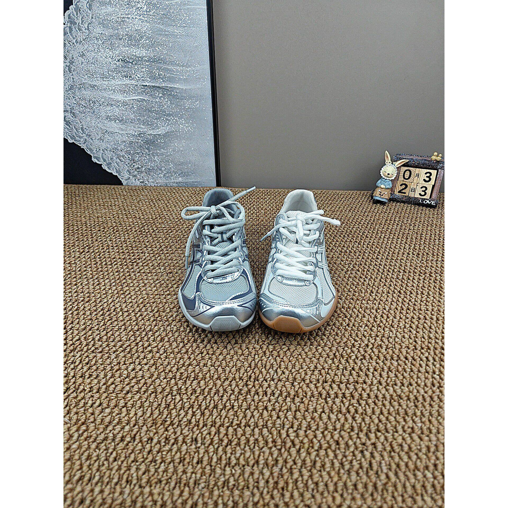 平底防滑百搭运动鞋2026新款女款夏款爆款轻便软底不累脚休闲鞋