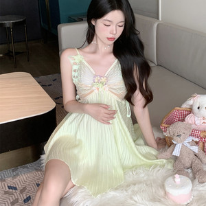 禁欲系冰丝性感露背蕾丝纯欲风睡衣家居服带胸垫吊带睡裙女