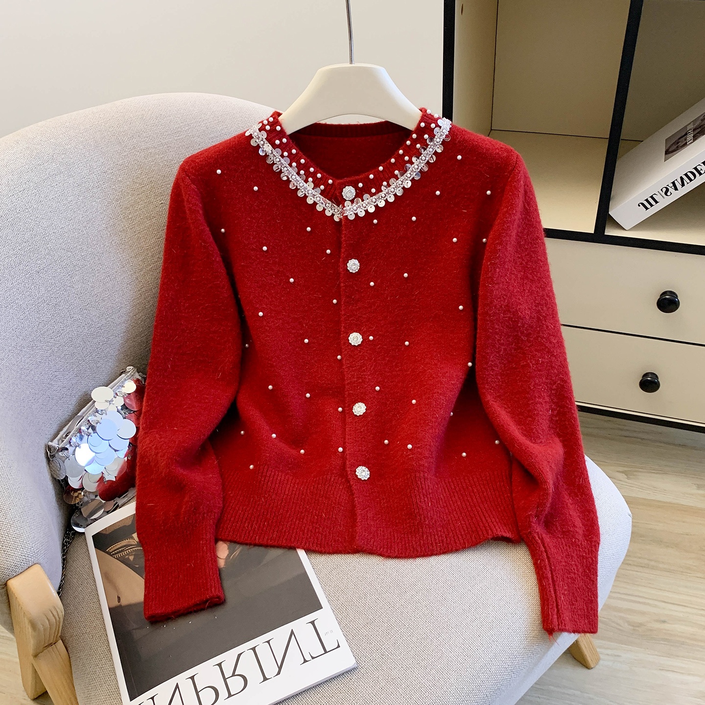 千金风重工钉珠亮片毛衣外套女