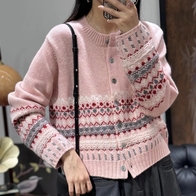 羊范羊毛单排扣圆领提花针织开衫