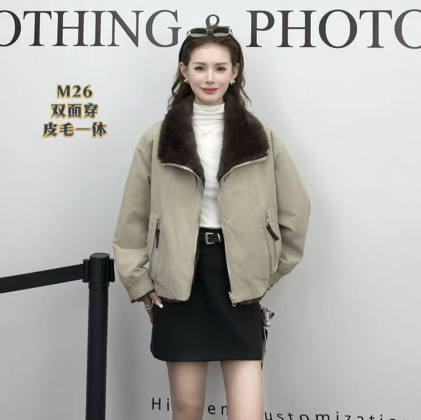 派克服女款2025新款网红獭兔皮草