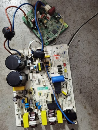 HKQ0102B317 拆机海尔空调柜机主板 模块0011800258G