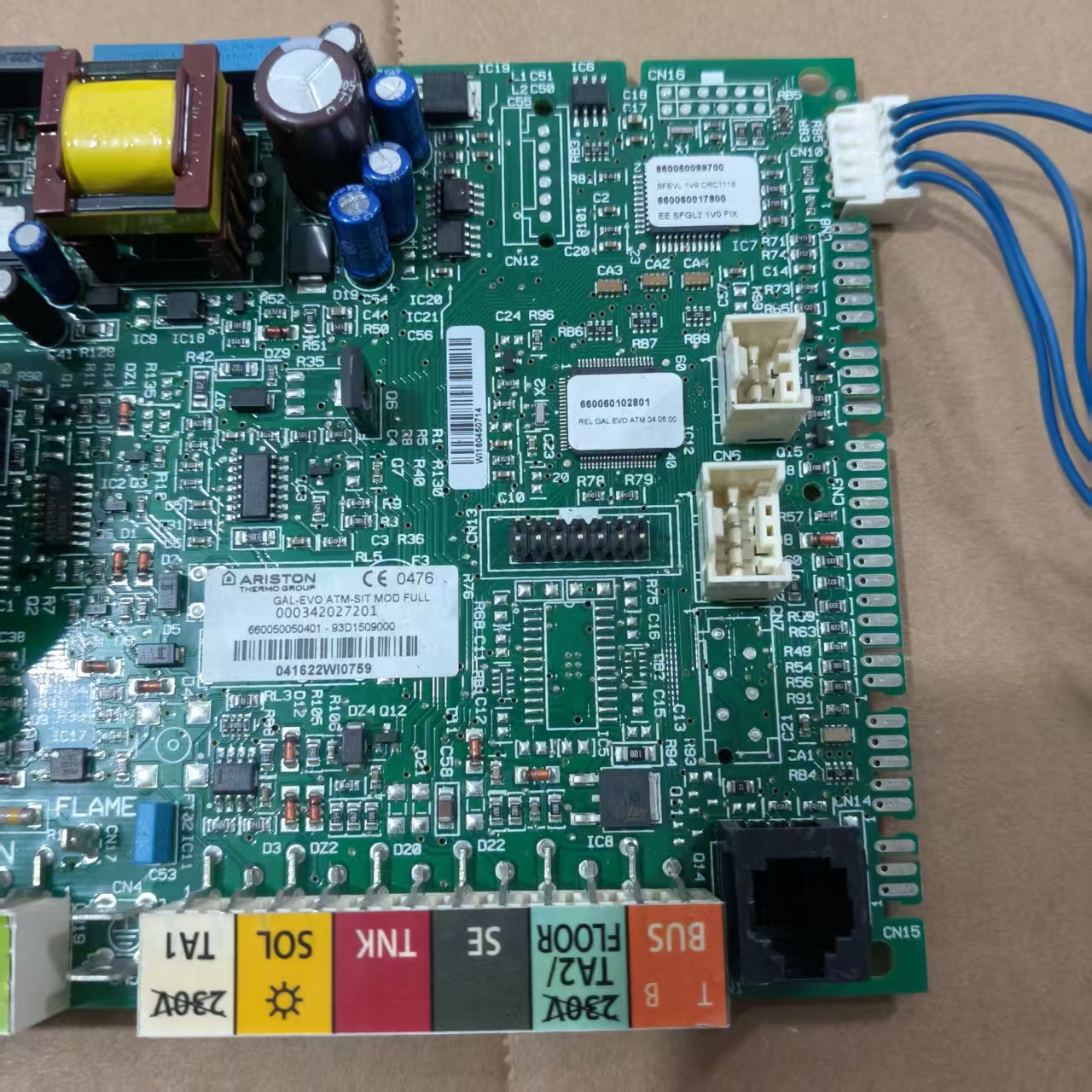 阿里斯顿冷凝式燃气暖浴两用炉LL1GBQ23-CLAS EVO24 电脑板显示板