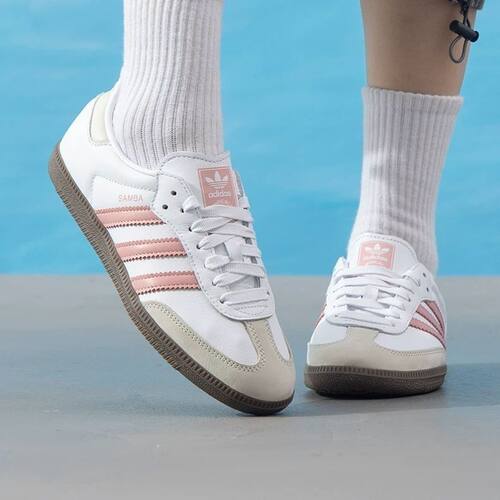 Adidas/阿迪达斯 三叶草 SAMBA 女子低帮舒适运动休闲板鞋 JI2677