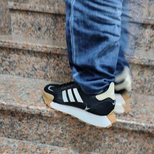 Adidas阿迪达斯2025秋季男鞋低帮厚底防滑耐磨运动跑步鞋IG1885