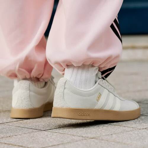 Adidas/阿迪达斯男女日常运动耐磨低帮板鞋KH5554