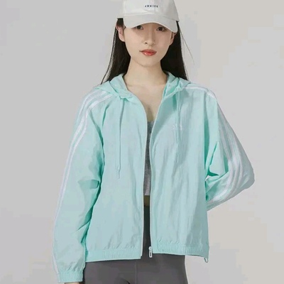 Adidas/阿迪达斯新款防风运动连帽梭织女子外套HC9158