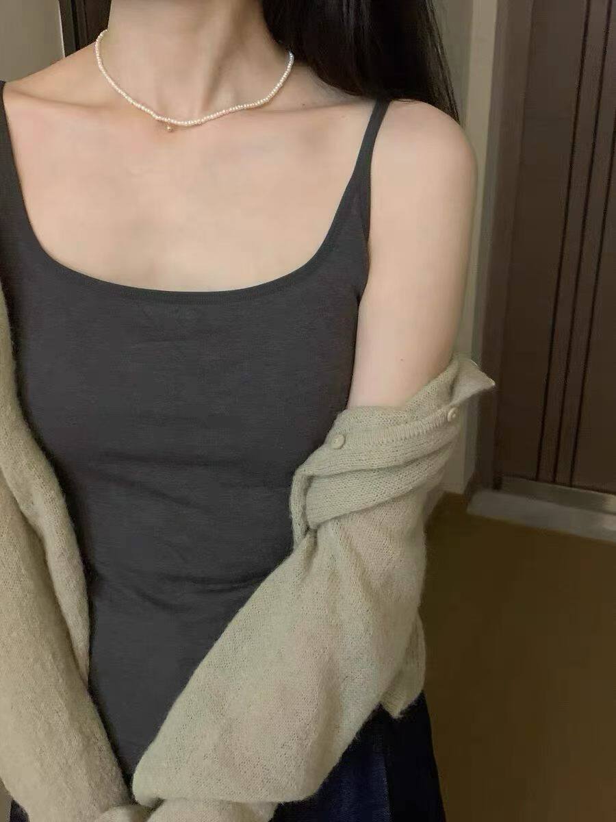 店主推荐款好穿吊带2026秋季新款女装欧货百搭修身自带胸垫背心