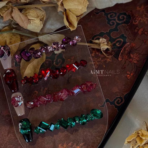 AiMTnails马姑娘家秋冬安可拉色系 东洲高品k9钻混搭系列美甲饰品