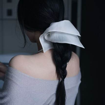 韩系高级感真丝纱方形大肠发圈女高级感法式方巾水晶字母烫钻头饰