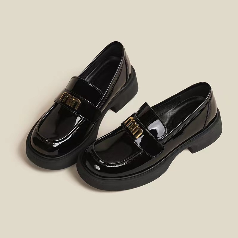 2024春秋网红爆火魔术贴扣厚底英伦小皮鞋女粗跟乐福鞋一脚蹬单鞋