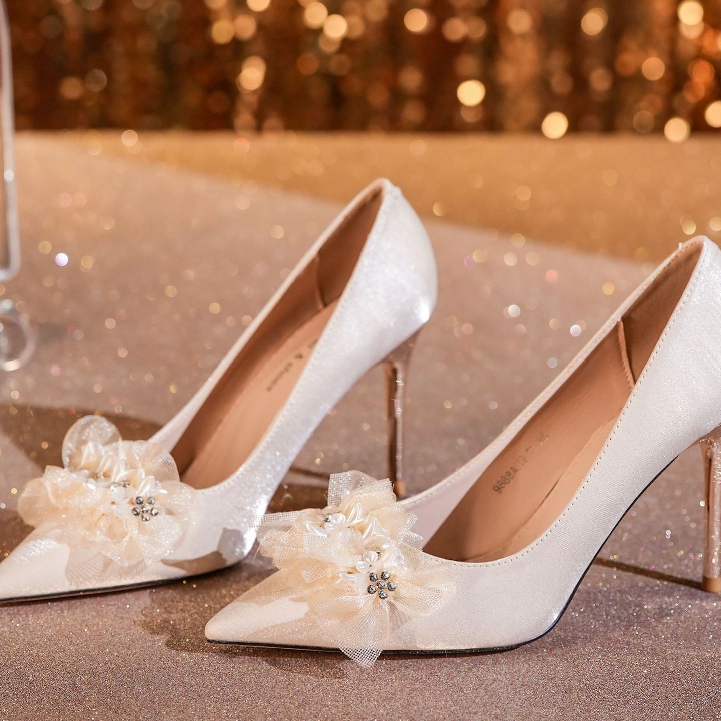 9888A-123绸缎细跟浅口高跟鞋女蕾丝水钻女鞋婚鞋礼服宴会轻奢