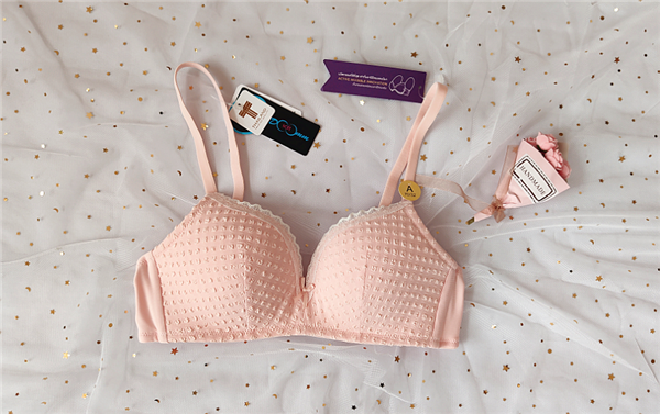 泰国中厚杯中厚杯透气无钢圈透气