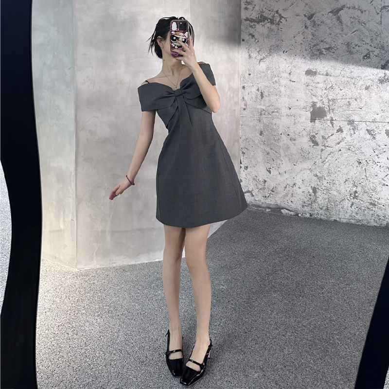 蝴蝶结一字肩连衣裙25SS春夏新款