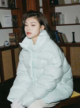 ZJ小众女装自制2024冬加厚保暖90白鸭绒闪闪蓝色羽绒服短款面包服