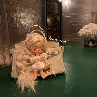 原创手作百搭高级感淡颜系花奔恶搞铂金娃娃包 大容量牛皮斜挎包