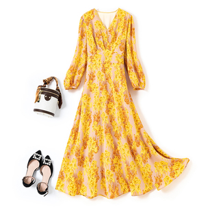 新款 黄色战袍碎花连衣裙2025春装 胖妹妹V领雪纺中长裙子 女装 大码