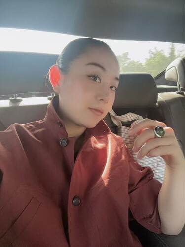 YEVA CHAO秋日氛围感 内里真丝 复古枫叶红亚麻风衣夹克短外套