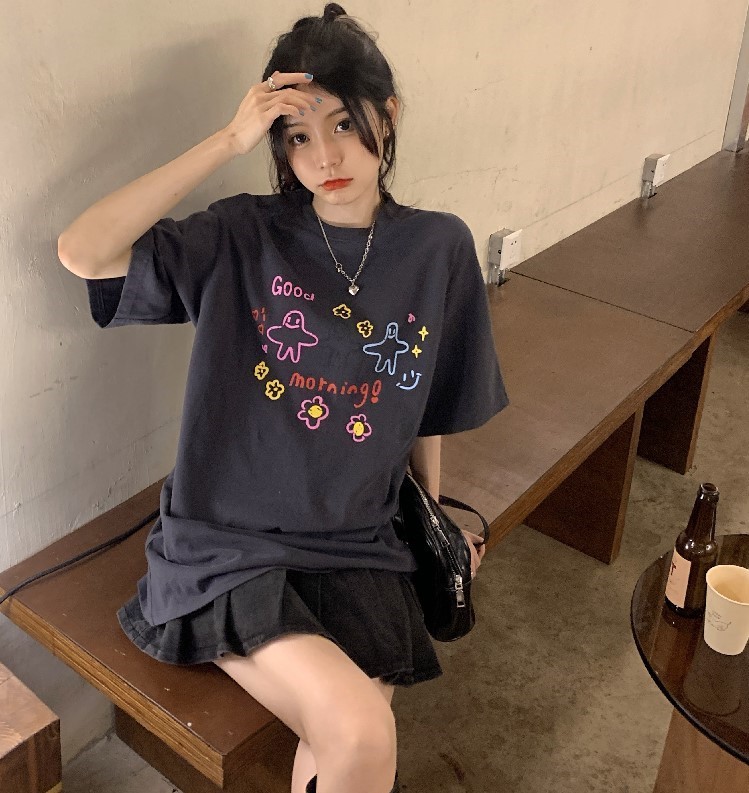 Real price ~ loose and versatile printed short sleeve T-shirt