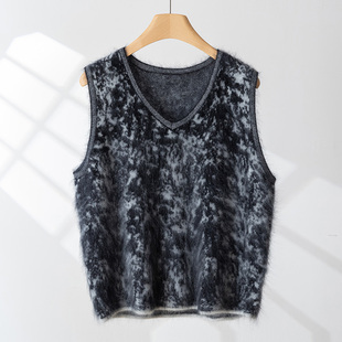 轻奢山羊绒拉绒V领马甲女无袖水墨风叠穿针织背心上衣