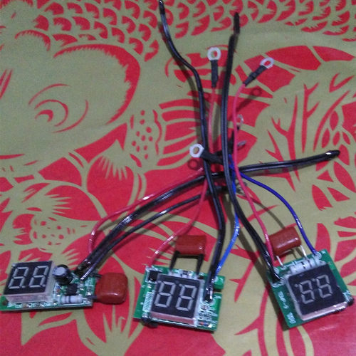 9mm7mm红色电热水龙头PCB显示屏