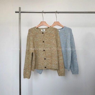 【会buy实拍】幻彩纱软乎乎温柔风宽松显白排扣简约圆领毛衣开衫