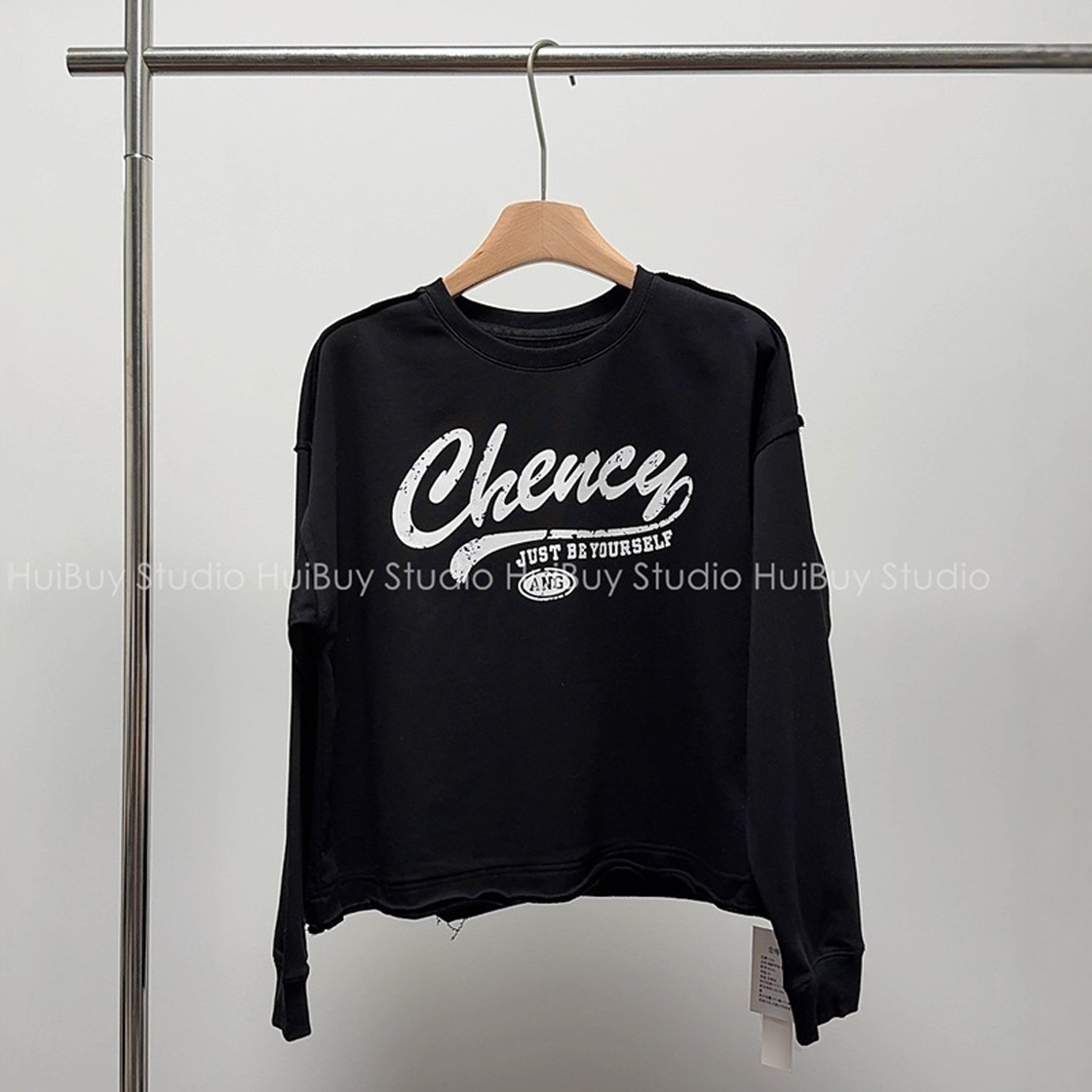 【会buy实拍】设计感~暗黑小众潮酷字母毛边圆领卫衣女休闲上衣秋