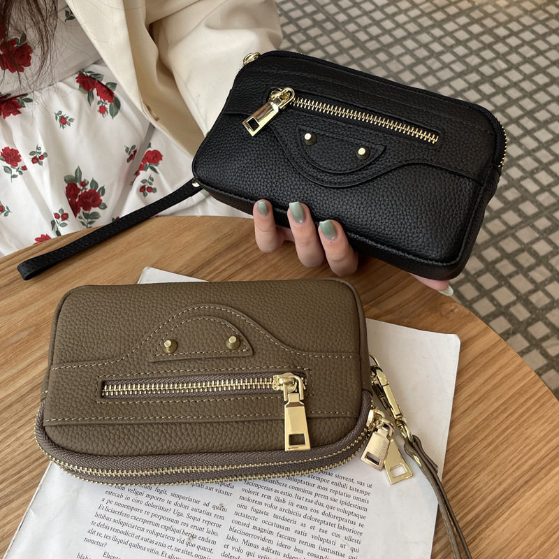 真皮手拿包女可放手机钥匙零钱包长款2026新款潮妈妈休闲牛皮小包