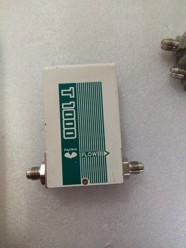 Fujikin  FCST1030FC-4J2-F30L-N2富士金质量流量计30SLM  10SLM