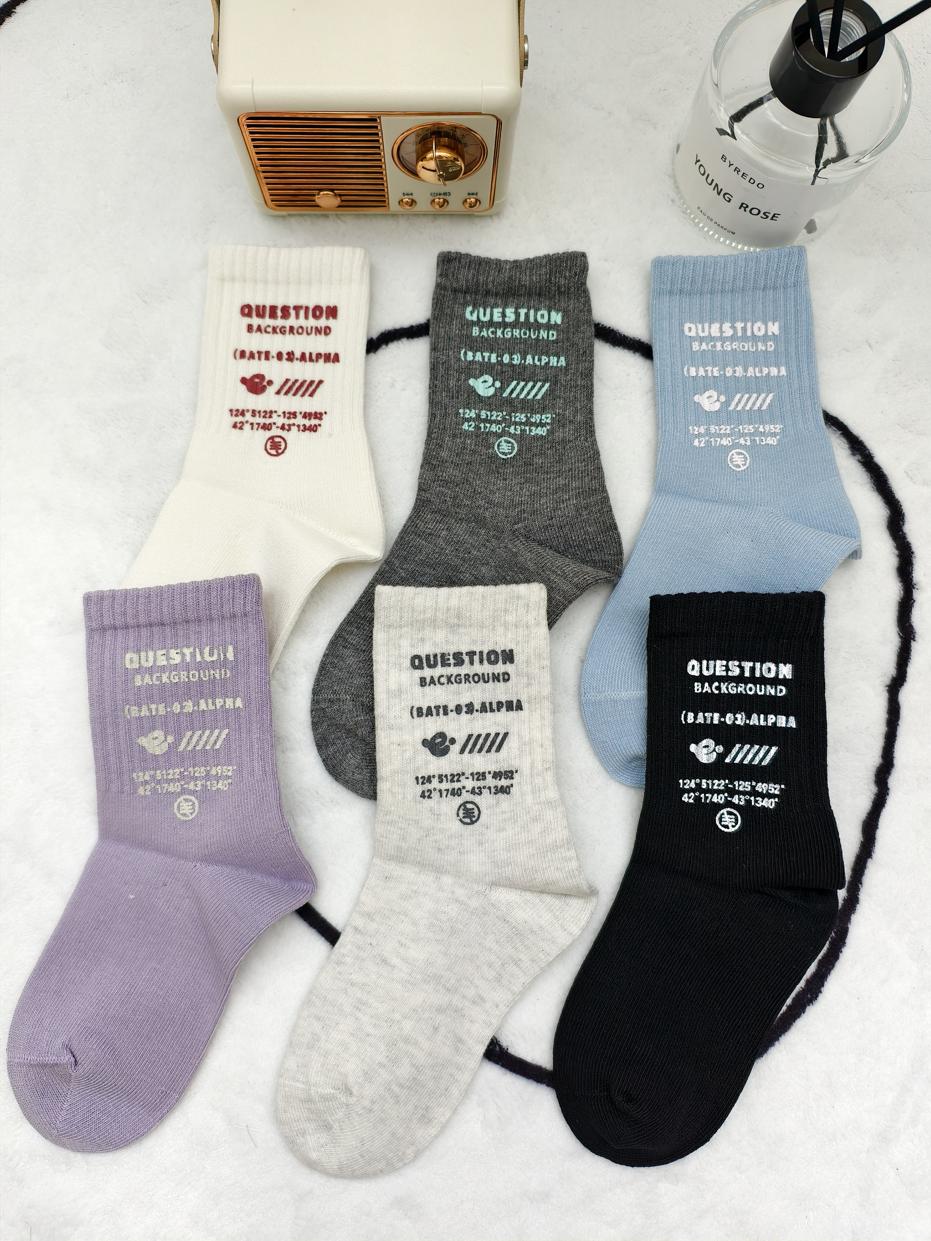 米若克秋冬新款儿童袜中筒袜男童女童英文印胶字母无骨吸汗袜子潮