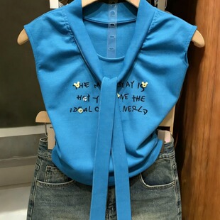 韩里韩气 穿搭上衣 T恤女2026夏新款 蓝色正肩字母印花飘带短袖