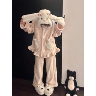 趣味卡通兔子珊瑚绒连帽加厚睡衣女冬季新款家居服大码长裤两件套