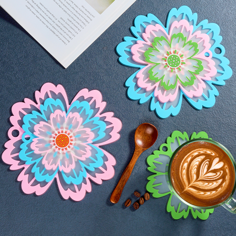 粤昌轻奢餐垫简约大气隔热